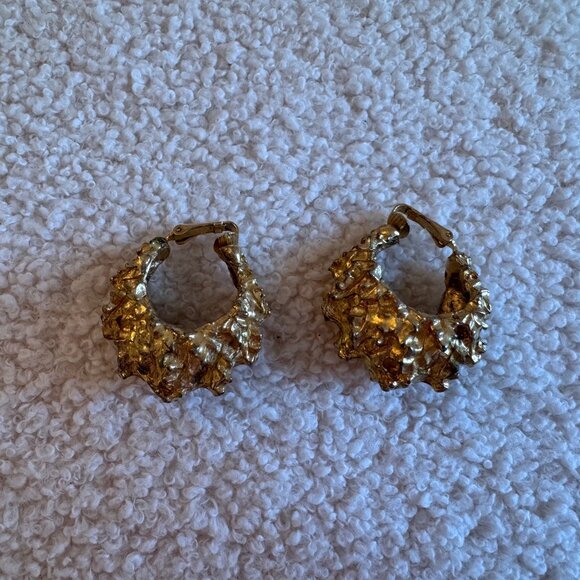 Clip On Fashion Gold Earrings - Picture 6 of 6